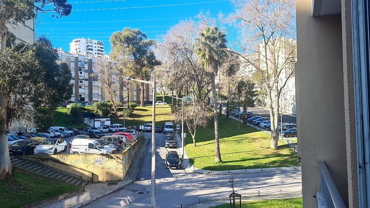 Lovely Room For Rent Odivelas (Lisbon) Exterior foto