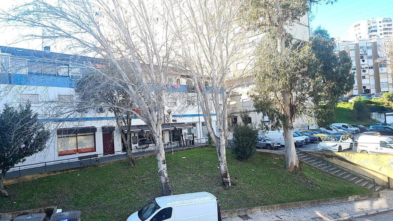 Lovely Room For Rent Odivelas (Lisbon) Exterior foto
